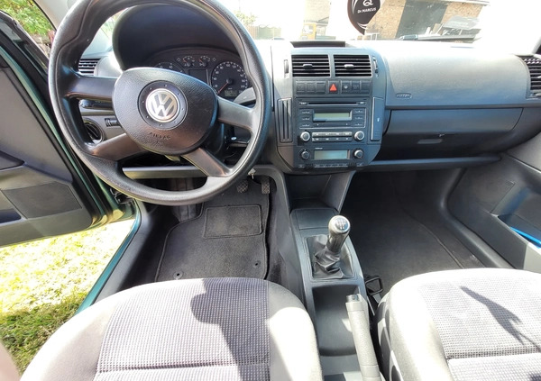 Volkswagen Polo cena 9100 przebieg: 175200, rok produkcji 2006 z Kozienice małe 211